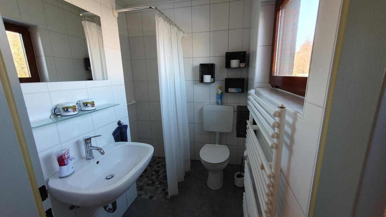 Ruhige Gastesuite Mit Fruhstuck Rhauderfehn Exterior photo