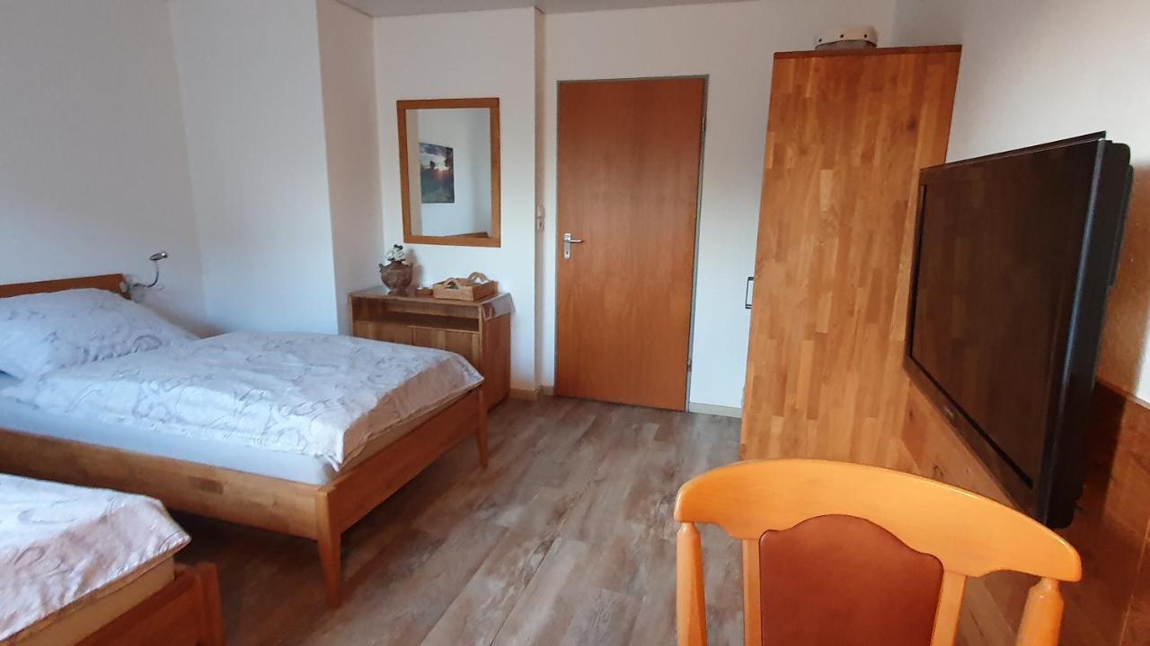 Ruhige Gastesuite Mit Fruhstuck Rhauderfehn Exterior photo