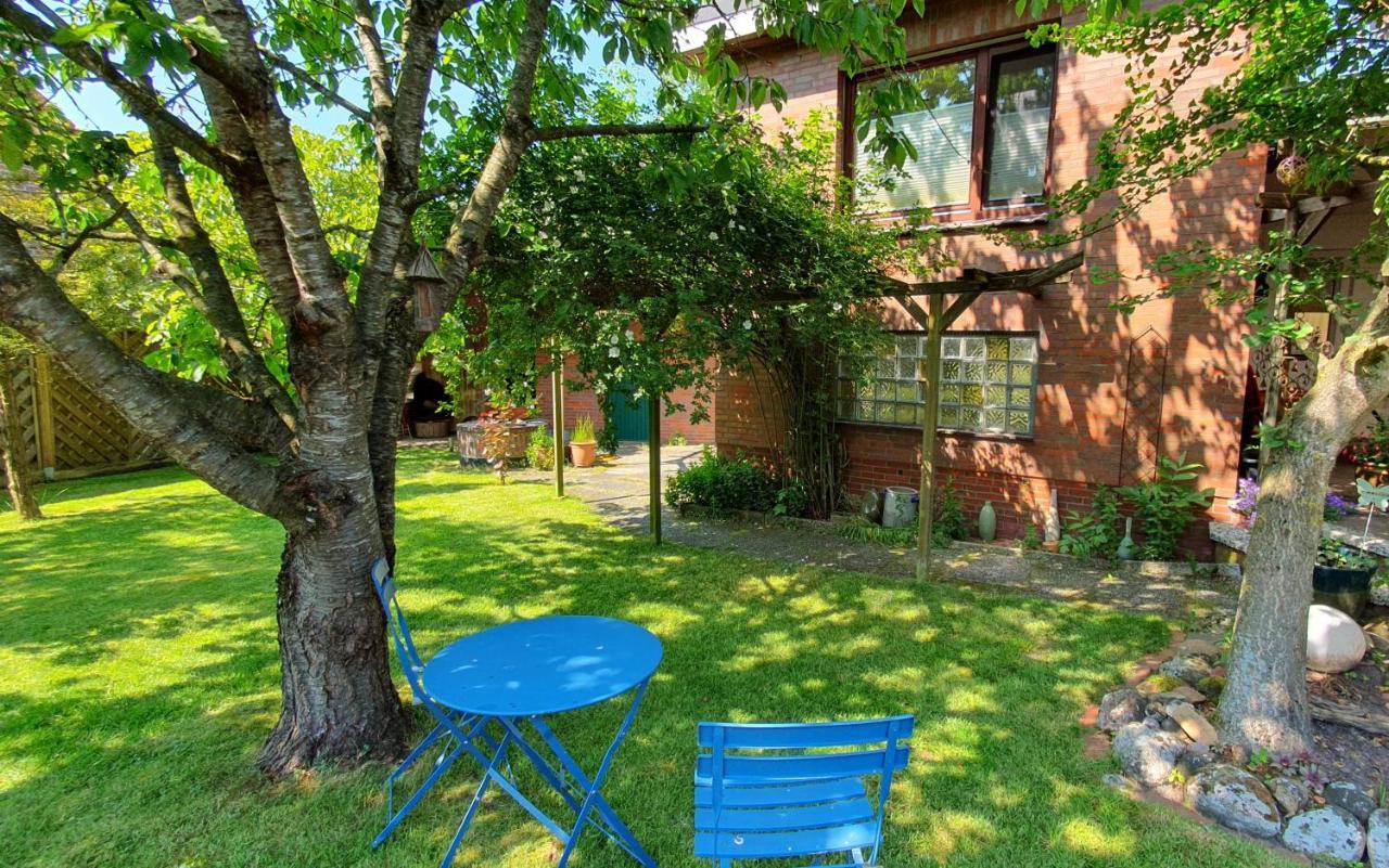 Ruhige Gastesuite Mit Fruhstuck Rhauderfehn Exterior photo